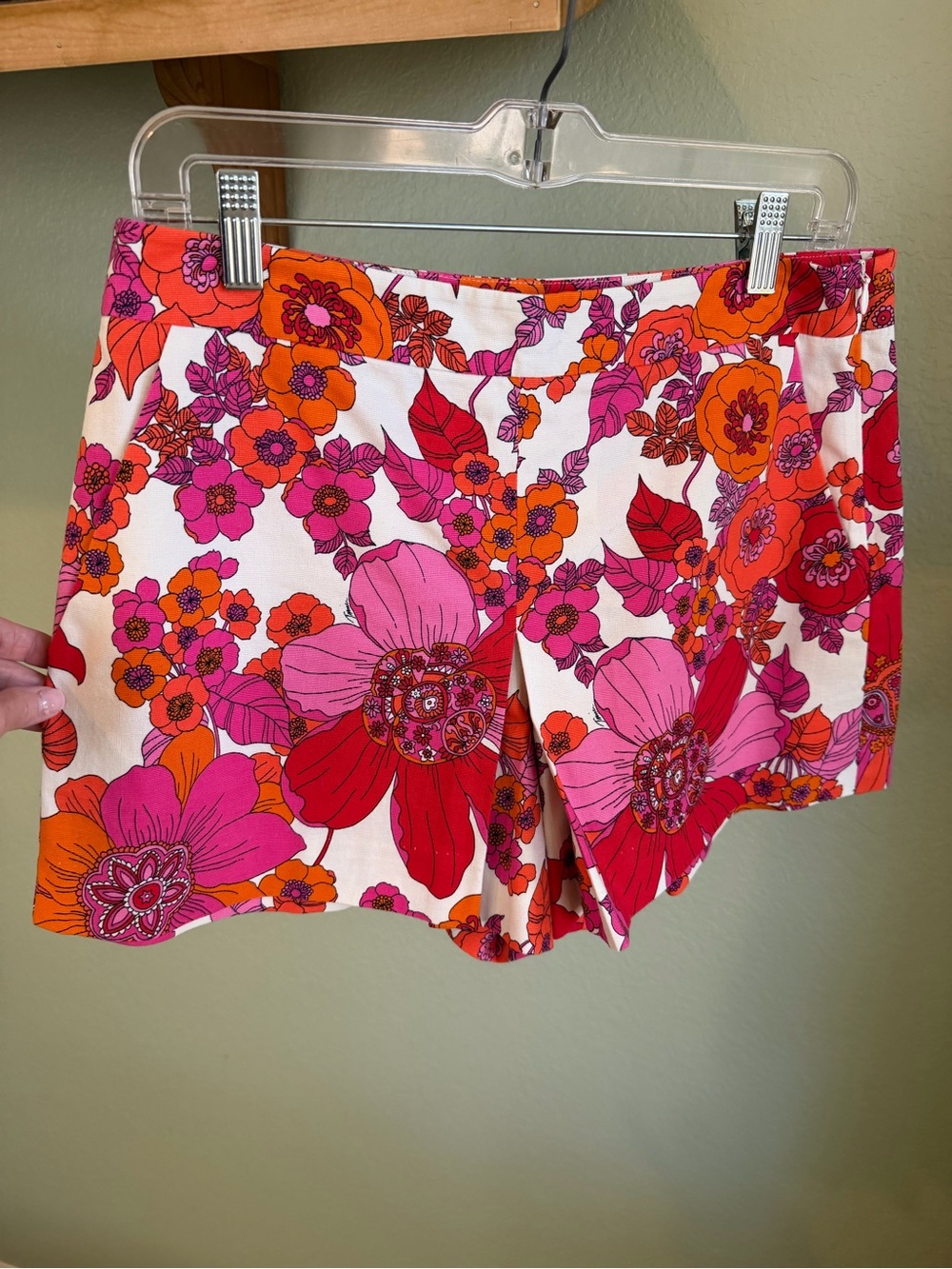 Trina Turk Floral Retro Mod Shorts Pink Orange Size 6